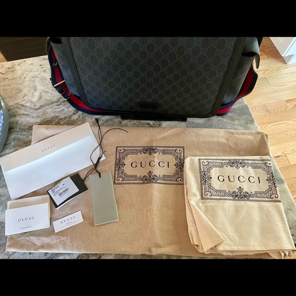 COPY - Gucci GG Supreme Diaper Bag
